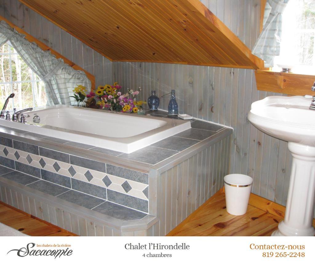 Chalets De La Riviere Sacacomie Villa Saint-Alexis-des-Monts Exterior photo